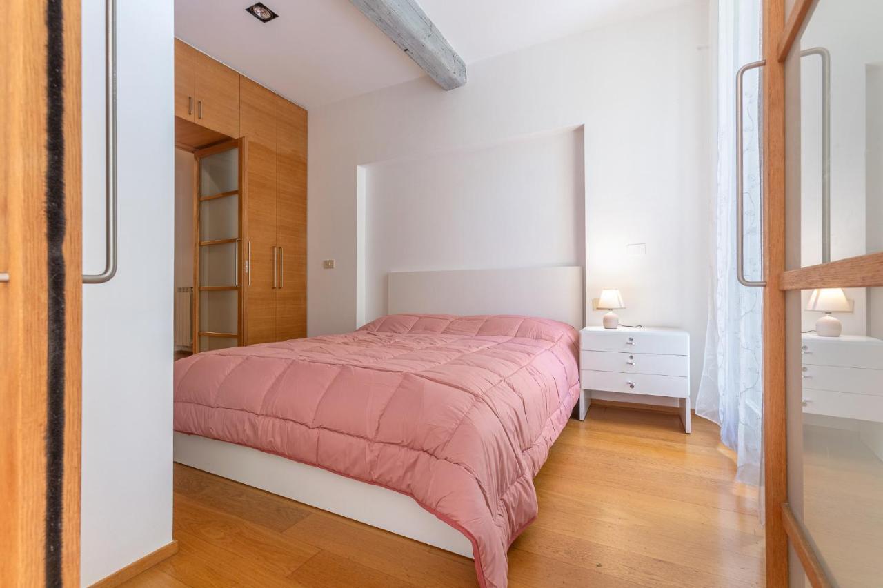 Pleasant Central Apartment With Garden Bologna Buitenkant foto