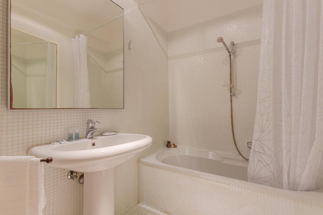 Pleasant Central Apartment With Garden Bologna Buitenkant foto